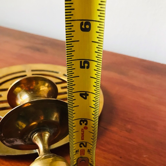 Vintage brass Chinese medallion candle sconce - Picture 7 of 8